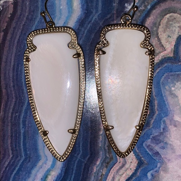 Kendra Scott Jewelry - Kendra Scott Arrow Earrings White with Gold trim